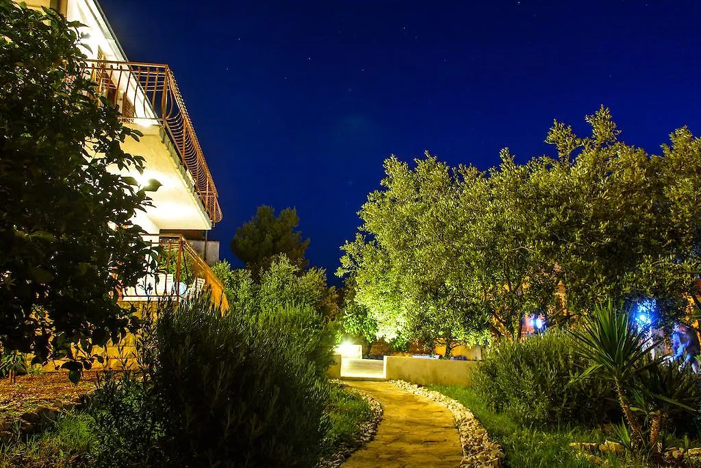 Apartments Maslina Trogir