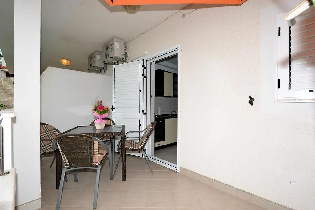 Apartments Maslina Trogir