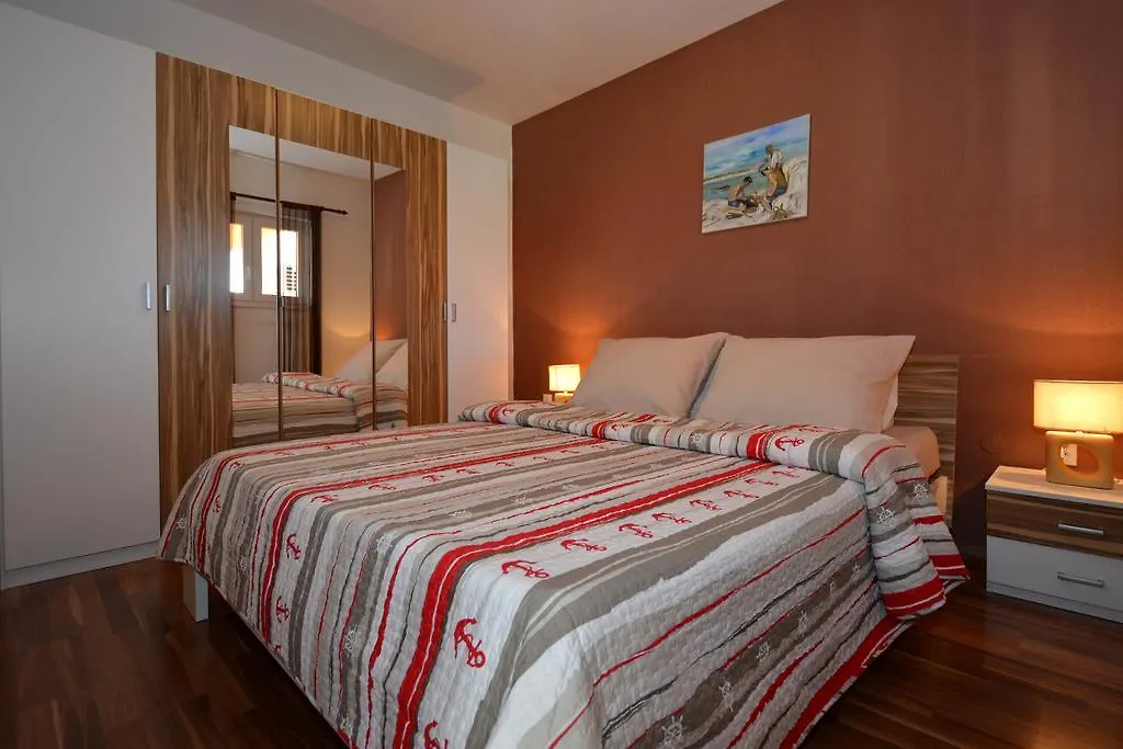 Apartments Maslina Trogir