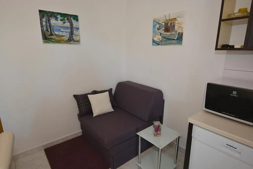 Apartments Maslina Trogir