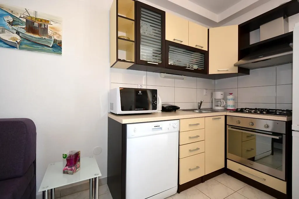 Apartments Maslina Trogir