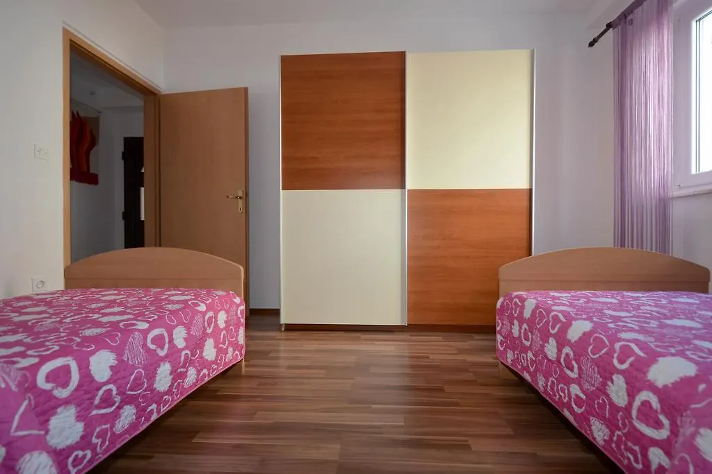 Apartments Maslina Trogir