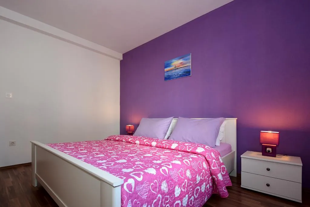 Apartments Maslina Trogir