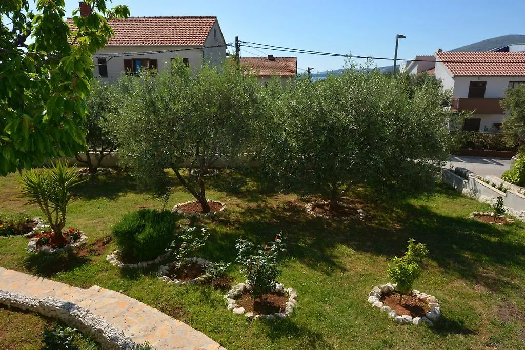 Apartments Maslina Trogir