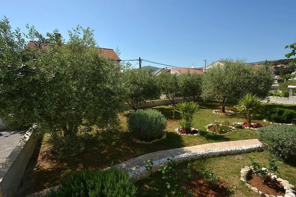 Apartments Maslina Trogir 0*,