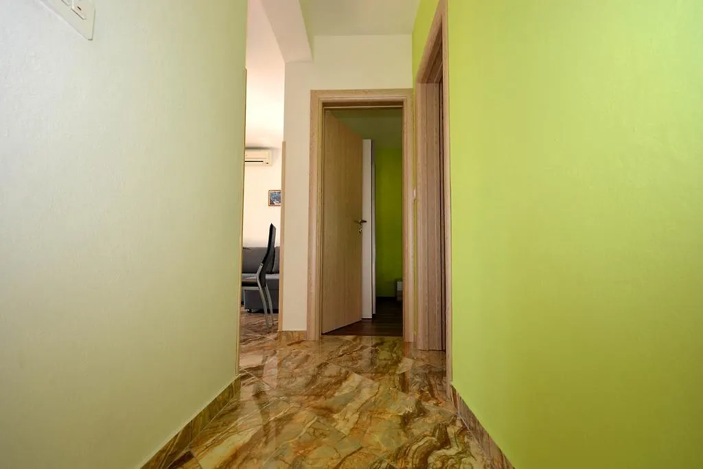 Apartments Maslina Trogir