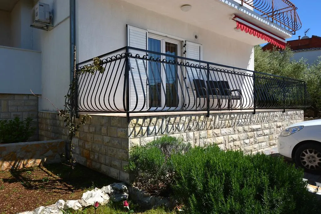 Apartments Maslina Trogir